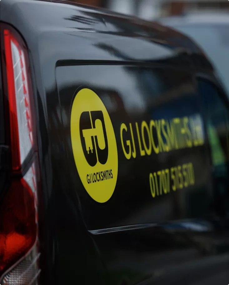 GJ locksmith services van